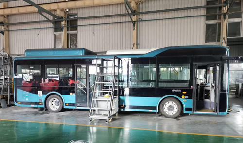 EVLINK Collaborates with CATL and Xiamen King Long on 600V 20kW Liquid-Cooled BTMS Experimental Project